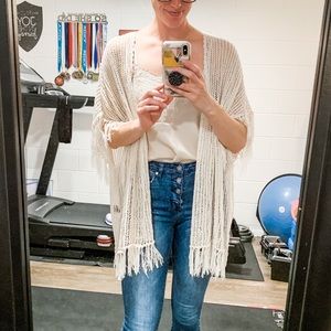 Vici roseville lightweight fringe knit cardigan